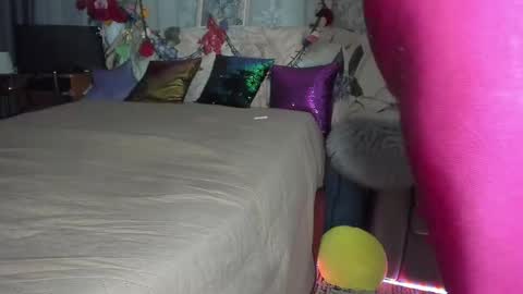 Nicki--------- Welcome to my Room online show from 11-07-25, 07:25