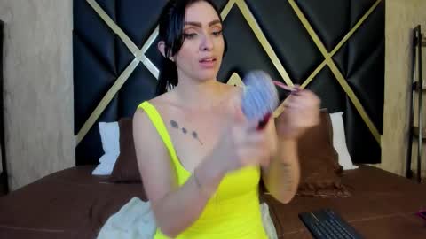 Snapshot of meganhofman chatting on 11-15-25, 03:26 Megan Hofman online show from 11-15-25, 03:26