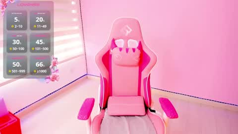 Megan online show from 03-11-25, 01:34