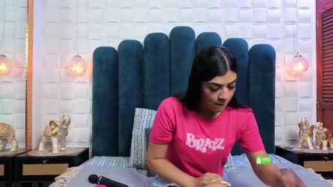 MeganM online show from 03-26-26, 12:00