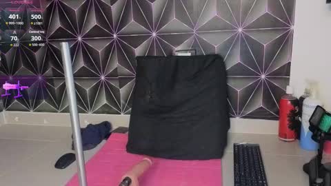 Megan online show from 12-17-25, 11:49