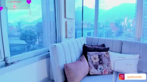 Snapshot of megann__sweet chatting on 02-09-25, 01:46 Mara online show from 02-09-25, 01:46