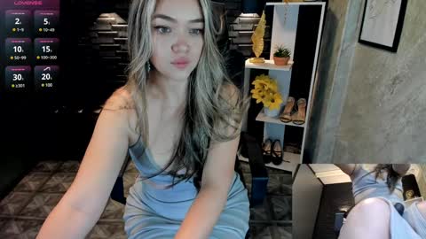 Snapshot of megann_hill chatting on 01-17-25, 12:42 Megan online show from 01-17-25, 12:42