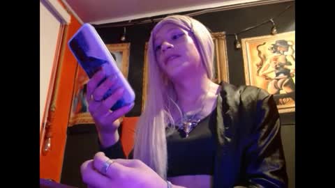 megannixx online show from 10-07-25, 04:42