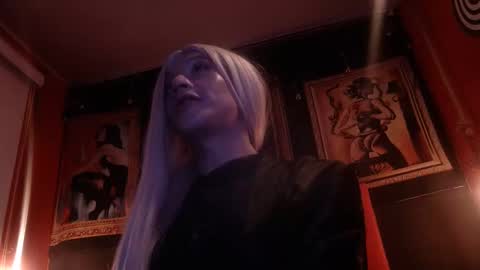megannixx online show from 10-11-25, 07:07
