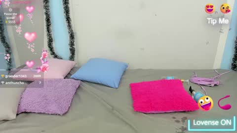 Snapshot of meganqueen2 chatting on 12-26-24, 04:47 Megan Queen online show from 12-26-24, 04:47