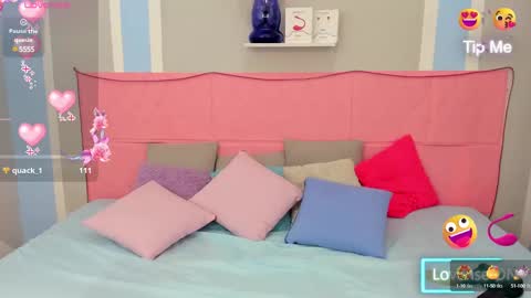 Snapshot of meganqueen2 chatting on 02-05-25, 04:47 Megan Queen online show from 02-05-25, 04:47