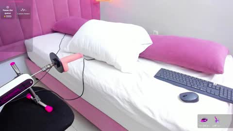 Megan  online show from 11-01-25, 08:33