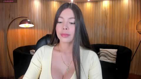 Snapshot of meganscottx chatting on 05-24-26, 11:15 Megan online show from 05-24-26, 11:15