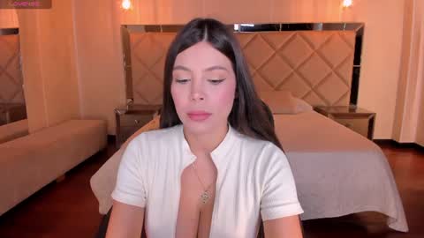 Snapshot of meganscottx chatting on 06-27-26, 11:15 Megan online show from 06-27-26, 11:15