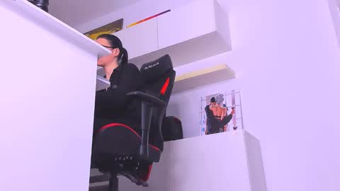 Megan online show from 01-21-25, 11:02