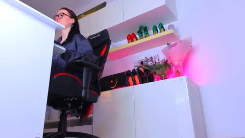 Megan online show from 01-06-26, 08:01