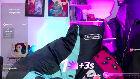 Megan online show from 11-08-25, 10:52