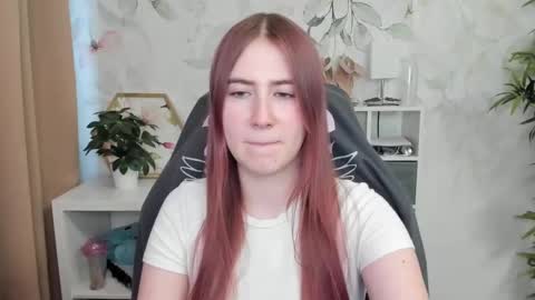 Megan online show from 02-05-25, 01:44