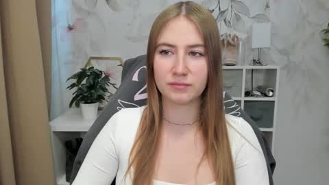 Megan online show from 09-25-25, 05:33