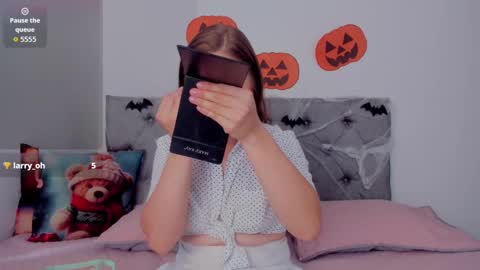 megansammy online show from 10-16-25, 07:48