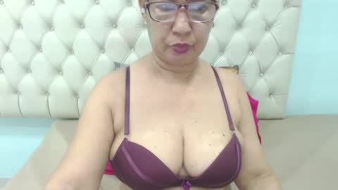 Snapshot of megatitsxxx chatting on 01-25-25, 12:59 milfpleasure online show from 01-25-25, 12:59