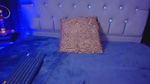 meggan online show from 10-17-25, 05:21