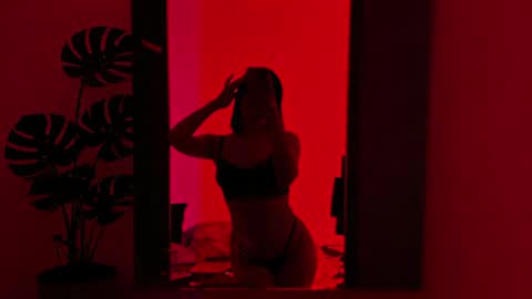 Snapshot of meggan_foxxy chatting on 05-08-26, 06:46 meggan_foxxy online show from 05-08-26, 06:46