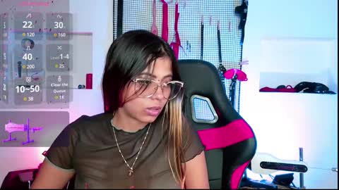 Snapshot of meggan_greey chatting on 01-03-25, 11:33 Your best slave online show from 01-03-25, 11:33