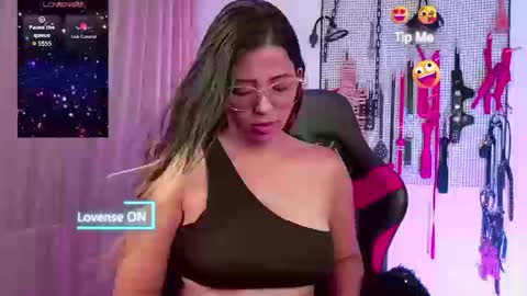 Snapshot of meggan_greey chatting on 09-13-25, 09:58 Your best slave online show from 09-13-25, 09:58