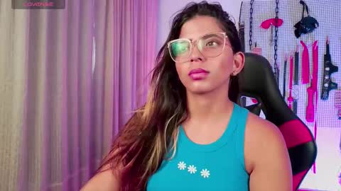 Snapshot of meggan_greey chatting on 10-09-25, 02:37 Your best slave online show from 10-09-25, 02:37