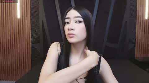 MEGGAN LUXX online show from 04-01-26, 11:11