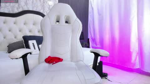 Meghan  online show from 12-21-24, 12:49