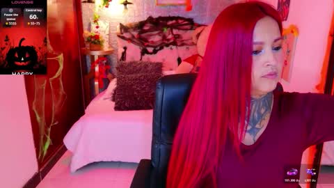 Snapshot of meghan_nill chatting on 10-20-25, 02:56 Meghan online show from 10-20-25, 02:56