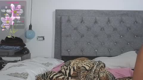 Meghan  online show from 04-11-26, 10:36