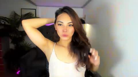 Snapshot of meiluxe chatting on 05-09-26, 11:37 meiluxe online show from 05-09-26, 11:37