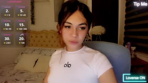 Snapshot of meiluxe chatting on 07-14-26, 11:49 meiluxe online show from 07-14-26, 11:49