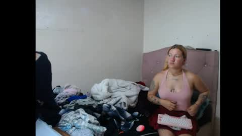 Meizquin and Lucifer online show from 04-06-26, 07:15