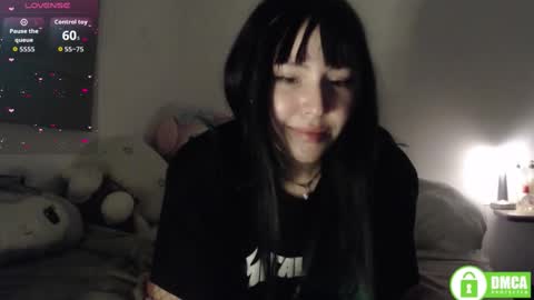 Snapshot of meko_hzu chatting on 10-28-25, 05:22 WETWATERMELL online show from 10-28-25, 05:22