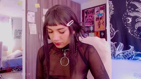 Melissa  -  -  Please help me to reach 100 thumbs up online show from 10-02-25, 07:54