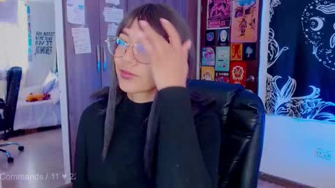 Melissa  -  -  Please help me to reach 100 thumbs up online show from 10-15-25, 04:07