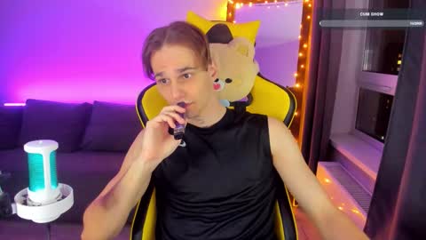 Snapshot of mel_kallen chatting on 09-23-25, 04:54 MelKallen online show from 09-23-25, 04:54