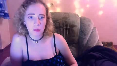 Snapshot of mel_mellie chatting on 01-22-25, 09:10 Mel Mellie online show from 01-22-25, 09:10