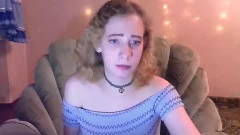 Snapshot of mel_mellie chatting on 02-04-25, 11:06 Mel Mellie online show from 02-04-25, 11:06