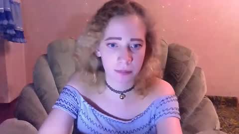 Snapshot of mel_mellie chatting on 02-05-25, 02:08 Mel Mellie online show from 02-05-25, 02:08