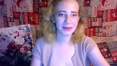 Snapshot of mel_mellie chatting on 03-12-25, 11:54 Mel Mellie online show from 03-12-25, 11:54