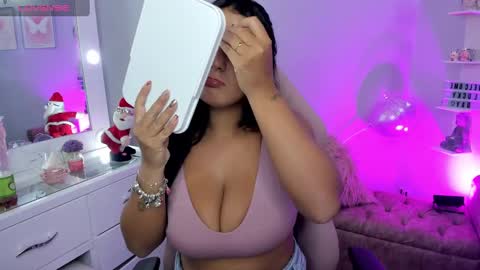 Snapshot of melaany_ chatting on 12-28-24, 02:01 Melaany online show from 12-28-24, 02:01