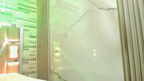 Snapshot of melani_rousee chatting on 07-25-26, 06:38 Melani online show from 07-25-26, 06:38