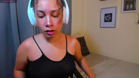 Snapshot of melaniacosta chatting on 10-02-25, 11:23 melani online show from 10-02-25, 11:23