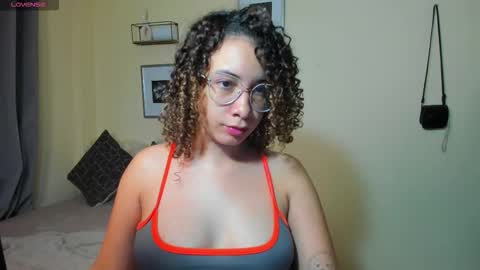 Snapshot of melaniacosta chatting on 02-26-26, 11:59 melani online show from 02-26-26, 11:59
