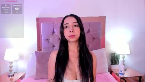 Snapshot of melanie__hills chatting on 02-15-26, 11:30 Melanie online show from 02-15-26, 11:30