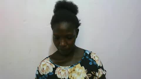 melanie_bae1 online show from 05-07-26, 05:40