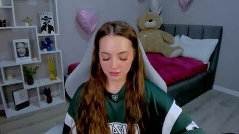 MelanieAlves online show from 03-17-26, 06:33