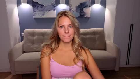 Melanie Bennett online show from 10-03-25, 06:21