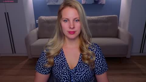 Snapshot of melaniebennett chatting on 04-23-26, 12:29 Melanie Bennett online show from 04-23-26, 12:29